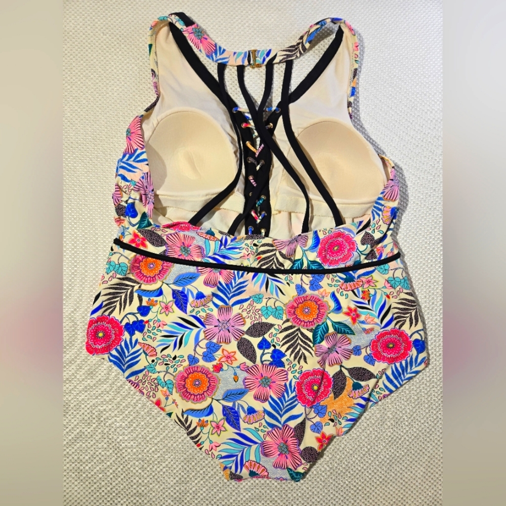 Time & Tru One Piece Bathing Suit Size  3X (24W-26W) Floral Print Sexy Design - Picture 4 of 7